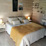 Lapausedegout Climatisees Terrasse Table D'hotes