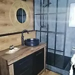 Lapausedegout Climatisees Terrasse Table D'hotes
