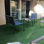 Pensión Lapausedegout Piscine Climatisées Jacuzzi Terrasse 3*