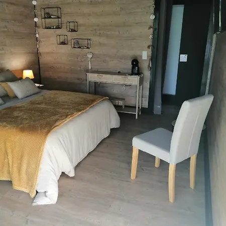 Lapausedegout Piscine Chambres Climatisees Terrasse Table D'Hotes 3*