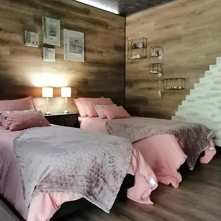 Konukevi Lapausedegout Piscine Climatisees Jacuzzi Terrasse