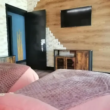 Lapausedegout Piscine Climatisees Jacuzzi Terrasse 3*