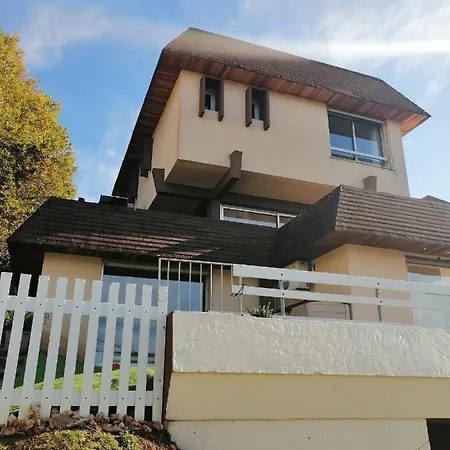 Konukevi Lapausedegout Piscine Climatisees Jacuzzi Terrasse